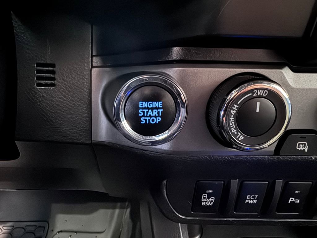 Used 2021 Toyota Tacoma TRD Off-Road w/ Technology Package image 20