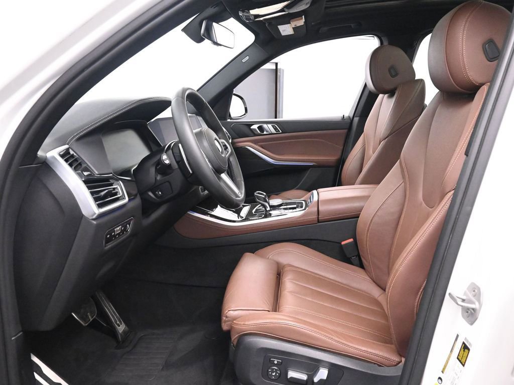 Used 2020 BMW X5 xDrive40i w/ M Sport Package image 15