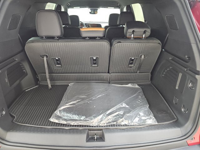 New 2027 Chevrolet Traverse Z71 w/ Driver Confidence Package AWD/4WD image 11