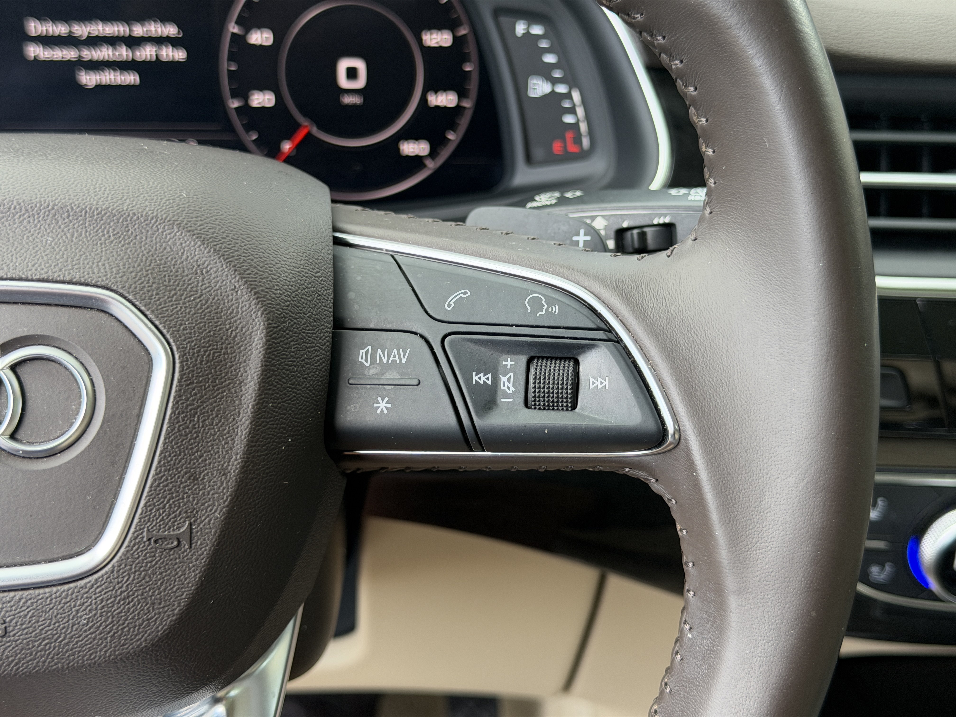 Used 2018 Audi Q7 3.0T Prestige AWD/4WD image 31