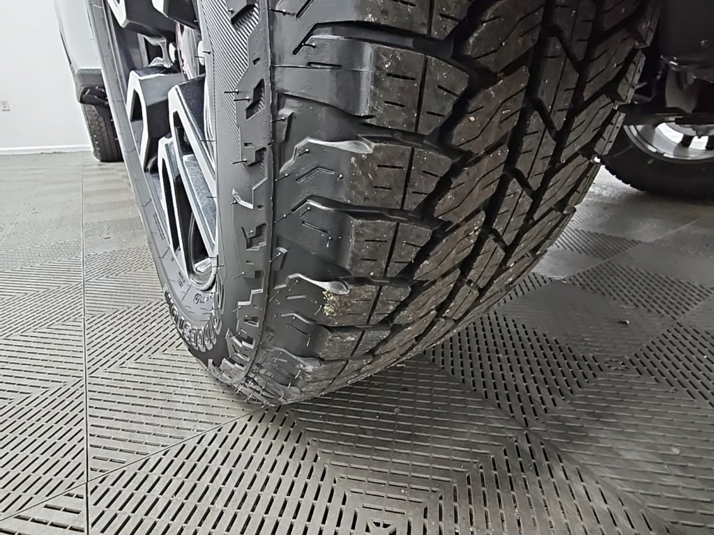 New 2026 GMC Sierra 1500 AT4 w/ AT4 Premium Package image 48