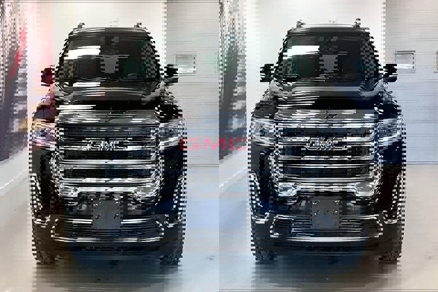 Used 2023 GMC Acadia SLE w/ Driver Convenience Package image 6