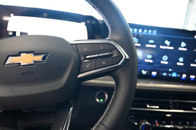 New 2026 Chevrolet Traverse LT w/ LPO, Floor Liner Package FWD image 23