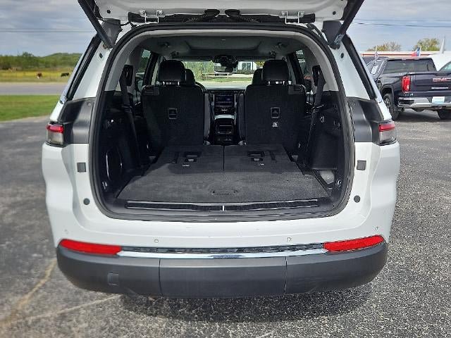 Used 2022 Jeep Grand Cherokee L Limited RWD image 16
