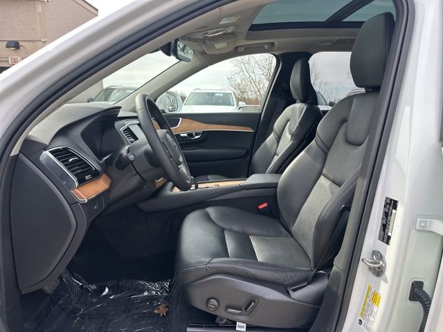 Certified 2023 Volvo XC90 B5 Plus image 19
