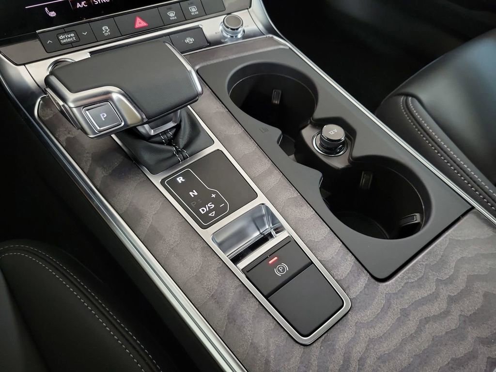 New 2025 Audi A6 2.0T Premium image 16