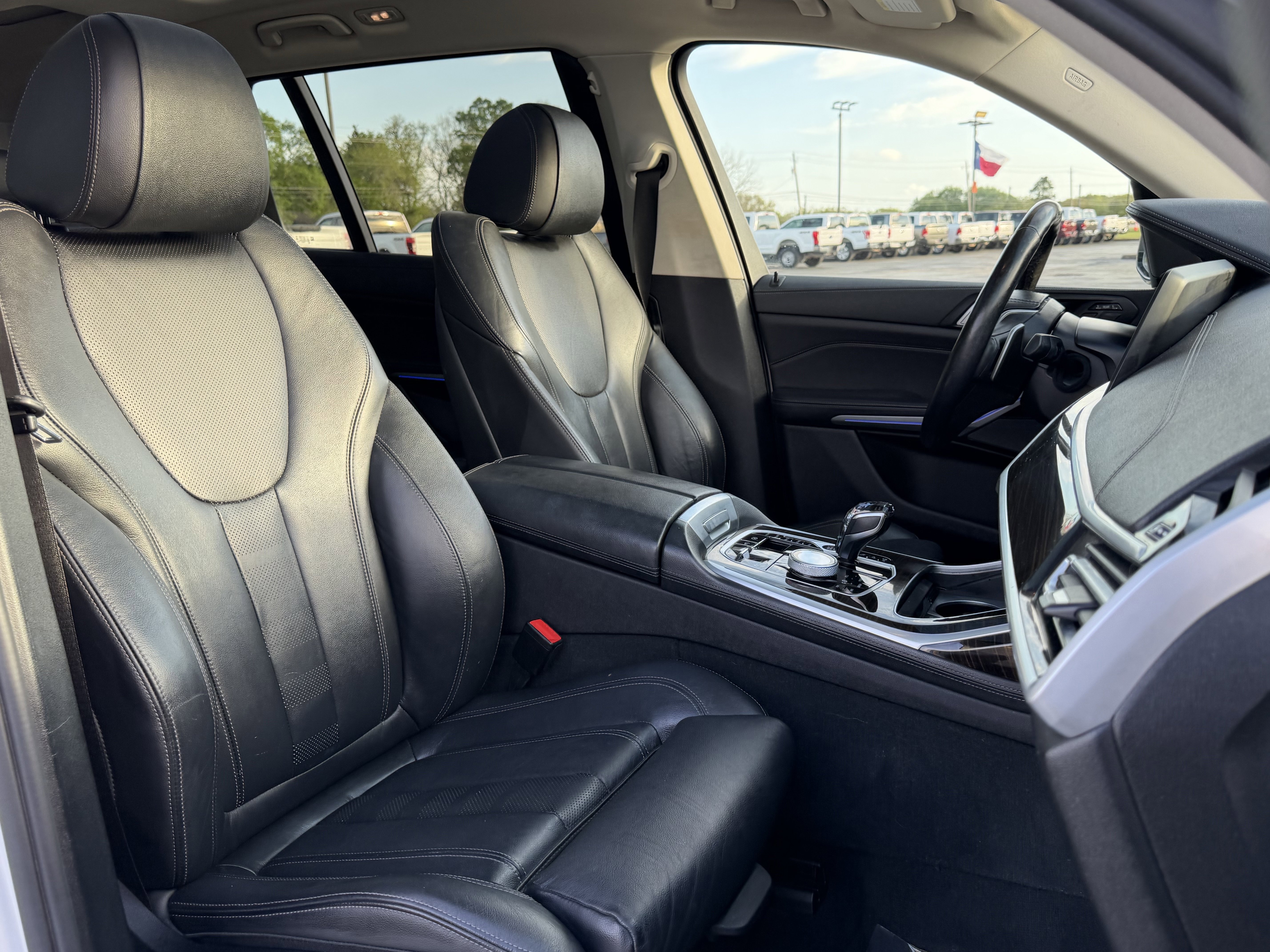 Used 2021 BMW X7 xDrive40i w/ Executive Package AWD/4WD image 32