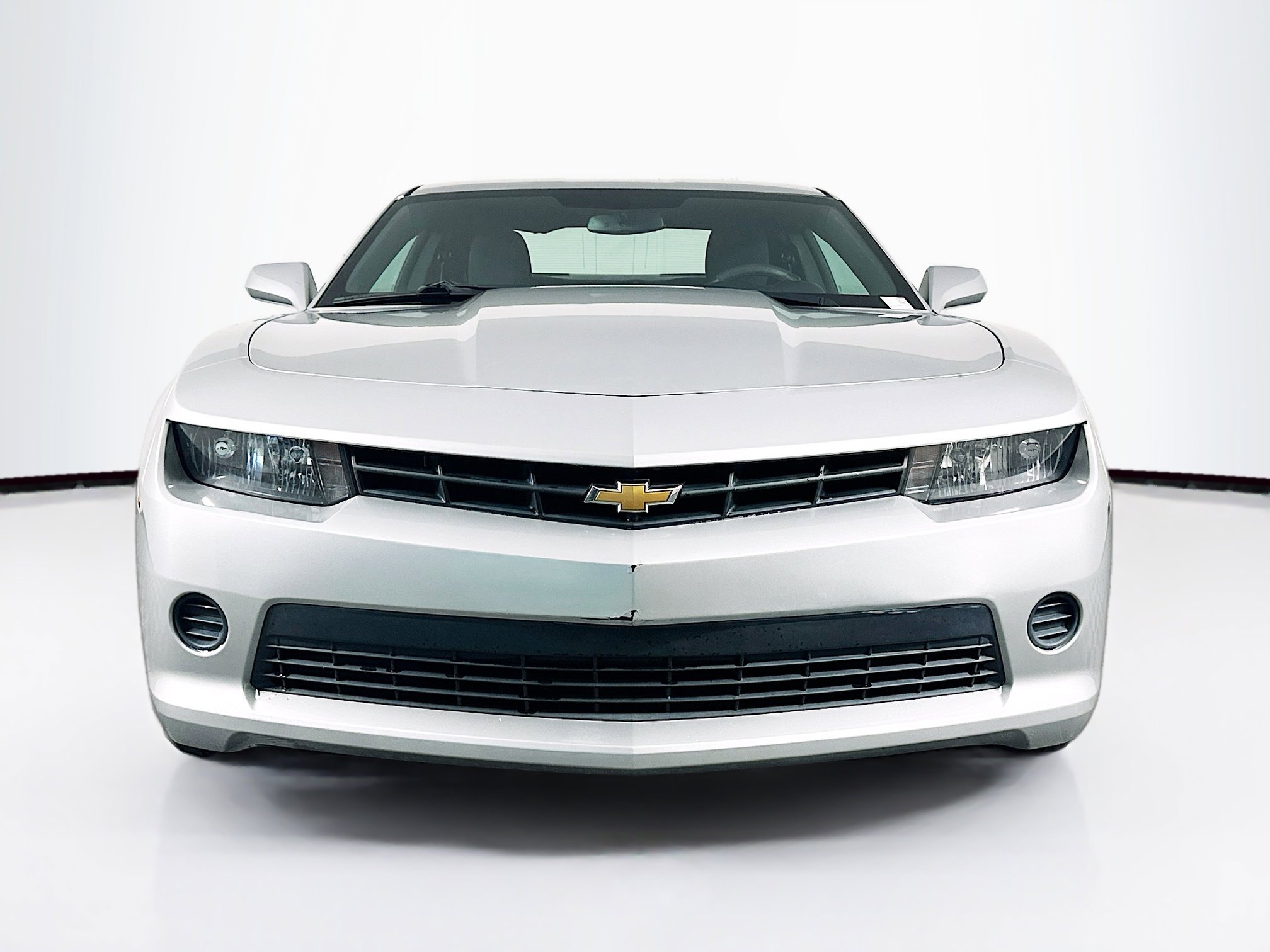 Used 2015 Chevrolet Camaro LS RWD image 2