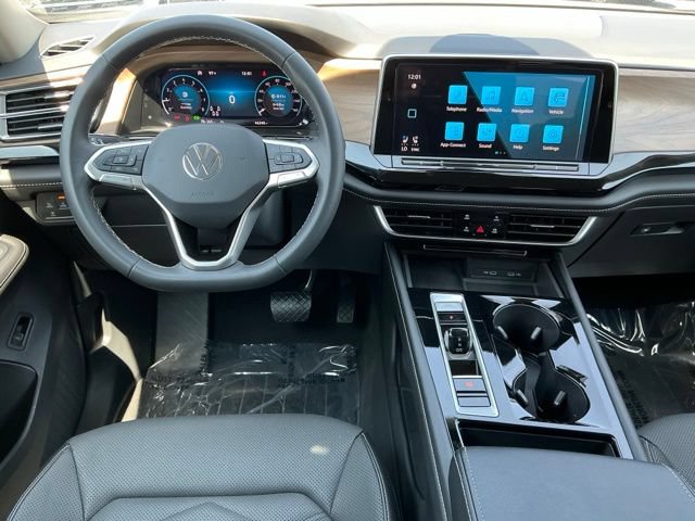 Used 2024 Volkswagen Atlas SE AWD/4WD image 12