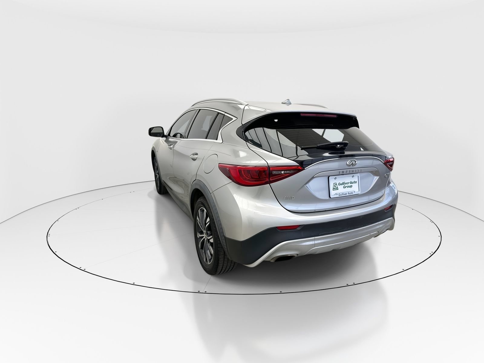Used 2018 INFINITI QX30 Premium w/ Cargo Package AWD/4WD image 6