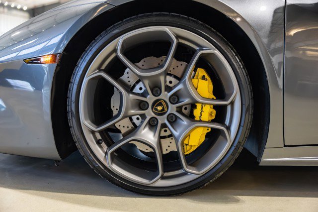 Used 2016 Lamborghini Huracan LP 580-2 image 25