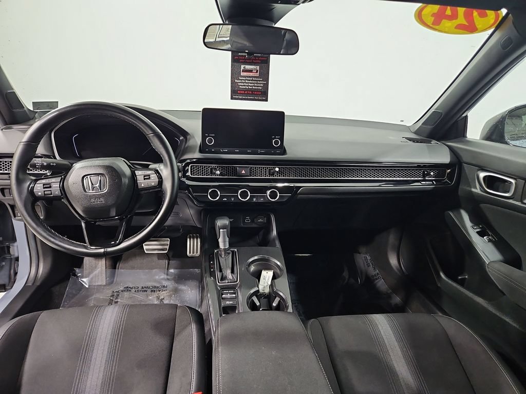 Used 2024 Honda Civic Sport image 12