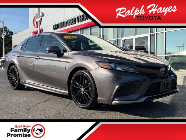 Used 2022 Toyota Camry XSE w/ Navigation Package FWD image 1