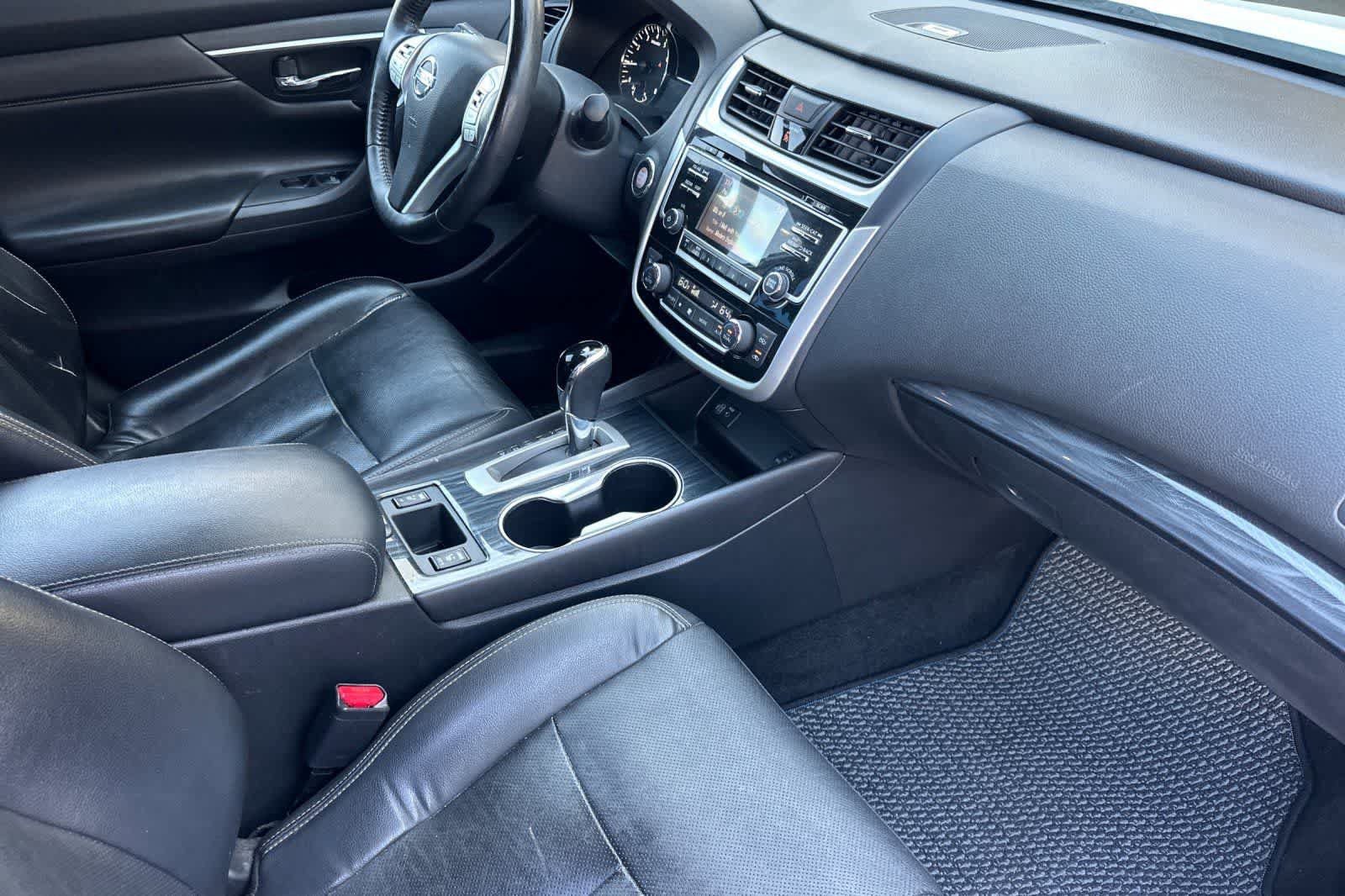 Used 2018 Nissan Altima 2.5 SL FWD image 17