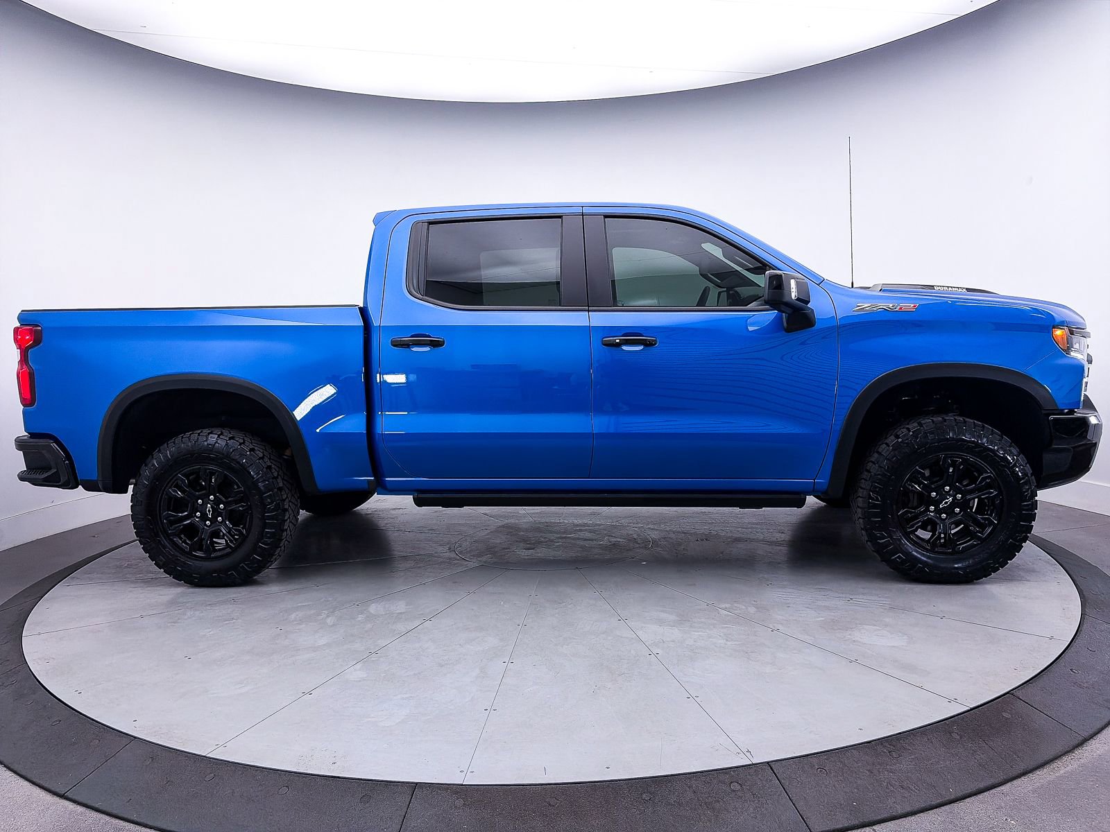 Used 2025 Chevrolet Silverado 1500 ZR2 w/ Technology Package image 46