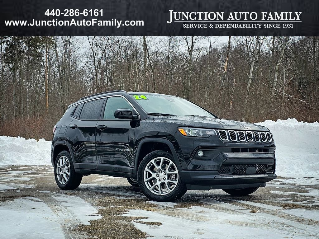 Used 2024 Jeep Compass Latitude image 1