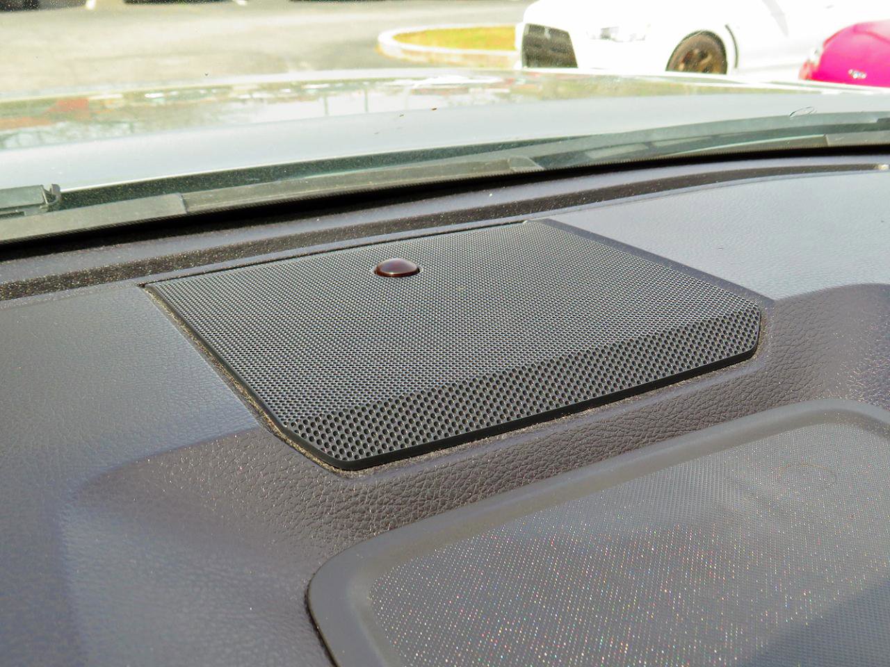 Used 2019 Toyota Tundra SR5 w/ SR5 Upgrade Package image 29