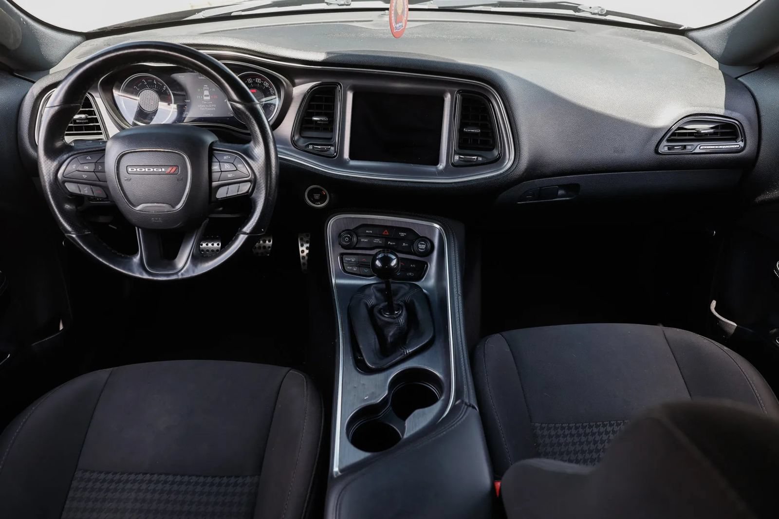 Used 2017 Dodge Challenger R/T Scat Pack RWD image 12