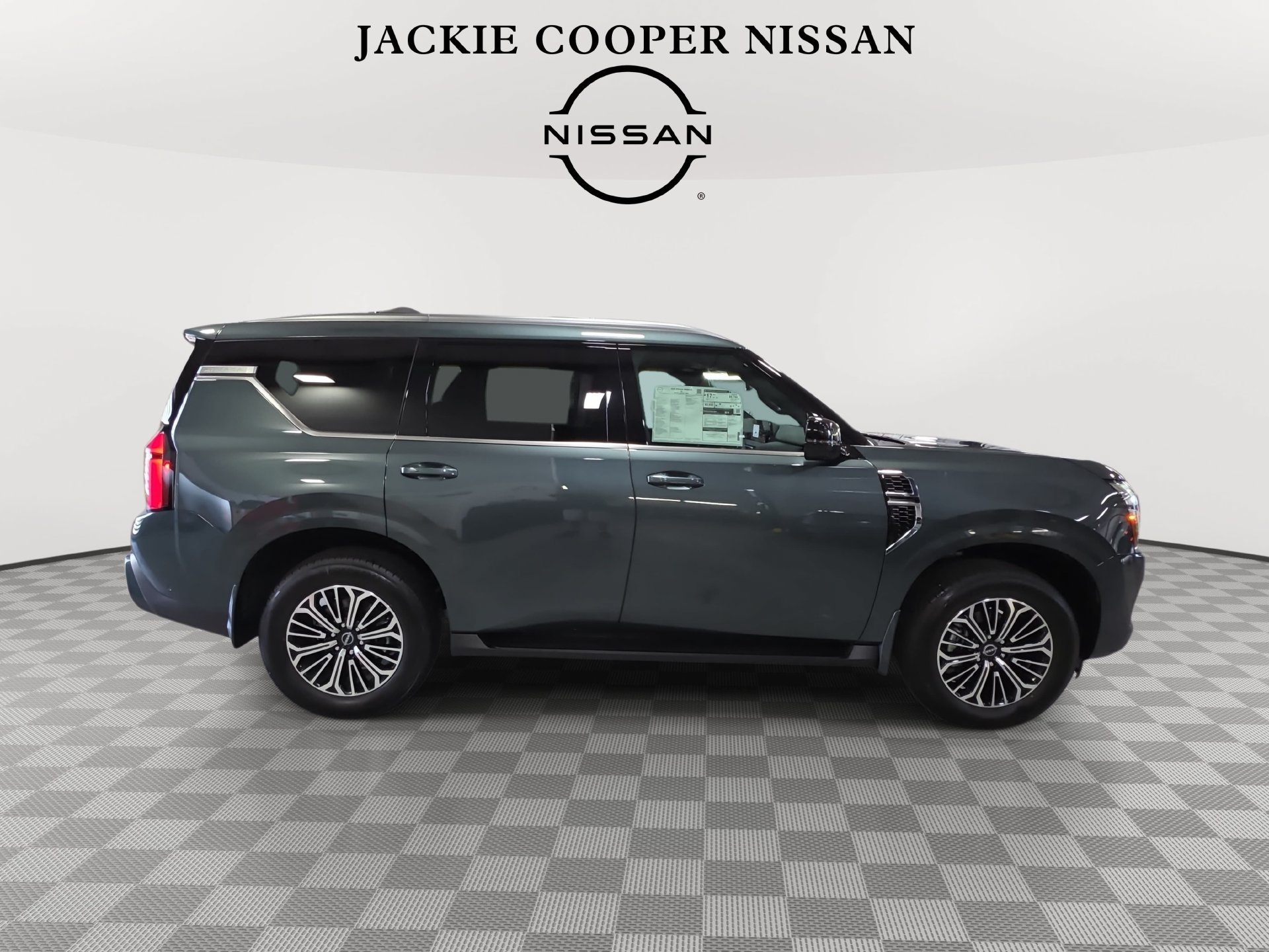 New 2026 Nissan Armada SL w/ Captain's Chari Seat Package AWD/4WD image 4