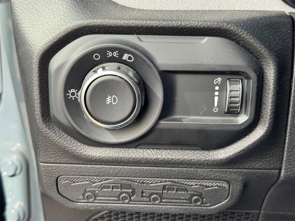 Used 2024 Jeep Wrangler Sport image 22