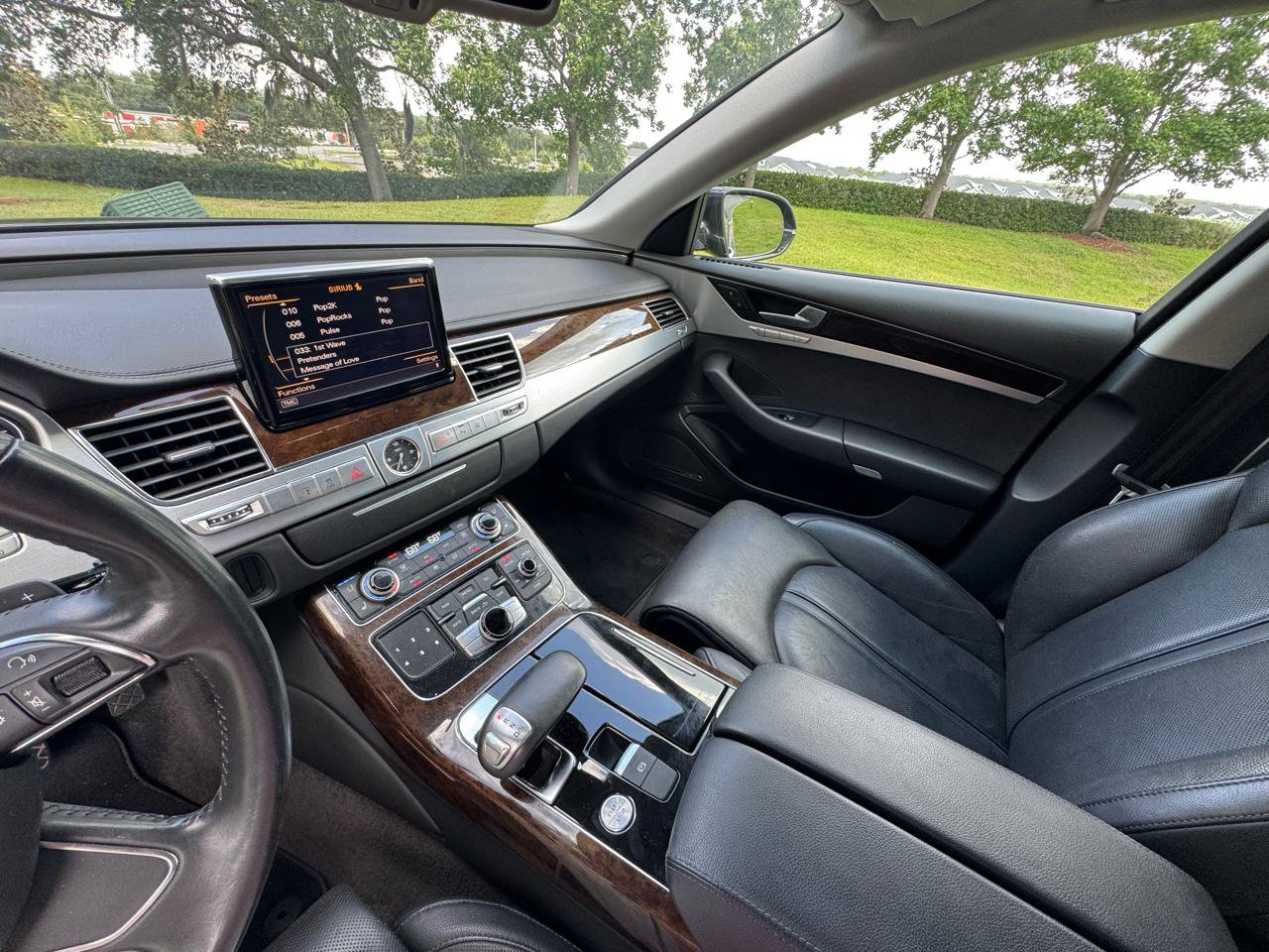 Used 2011 Audi A8 4.2 AWD/4WD image 25