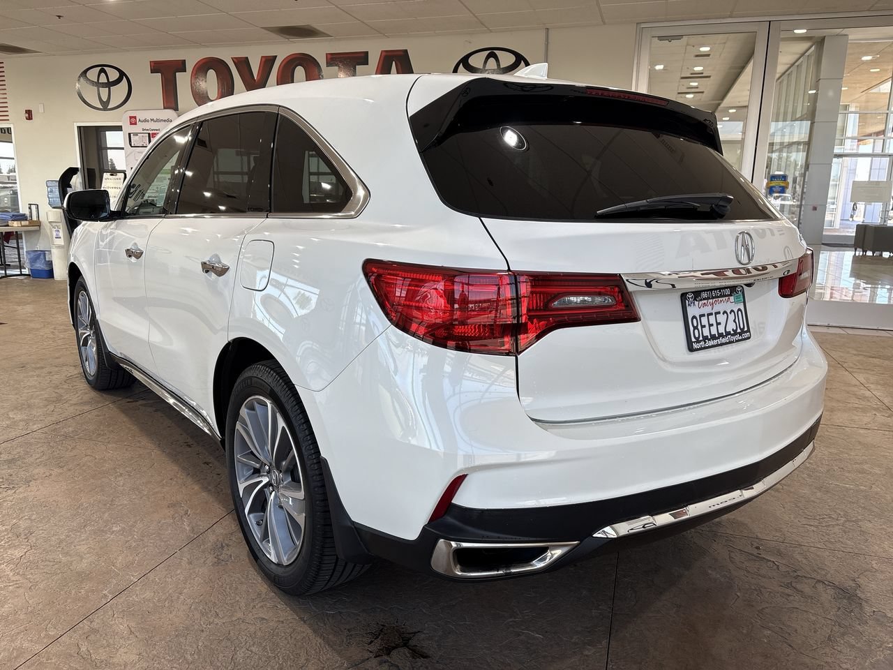 Used 2018 Acura MDX FWD w/ Technology Package image 8