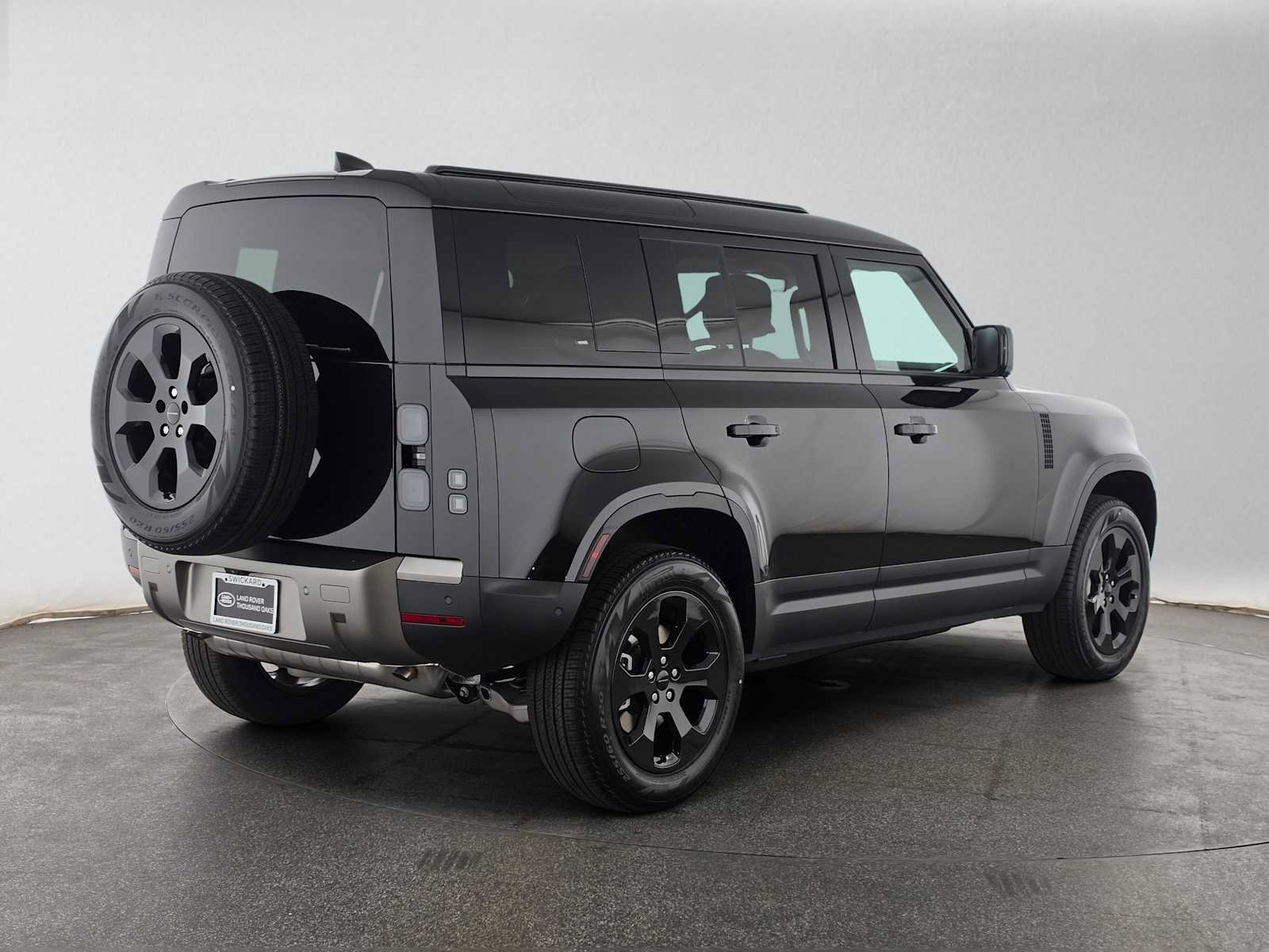New 2026 Land Rover Defender 110 S AWD/4WD image 5
