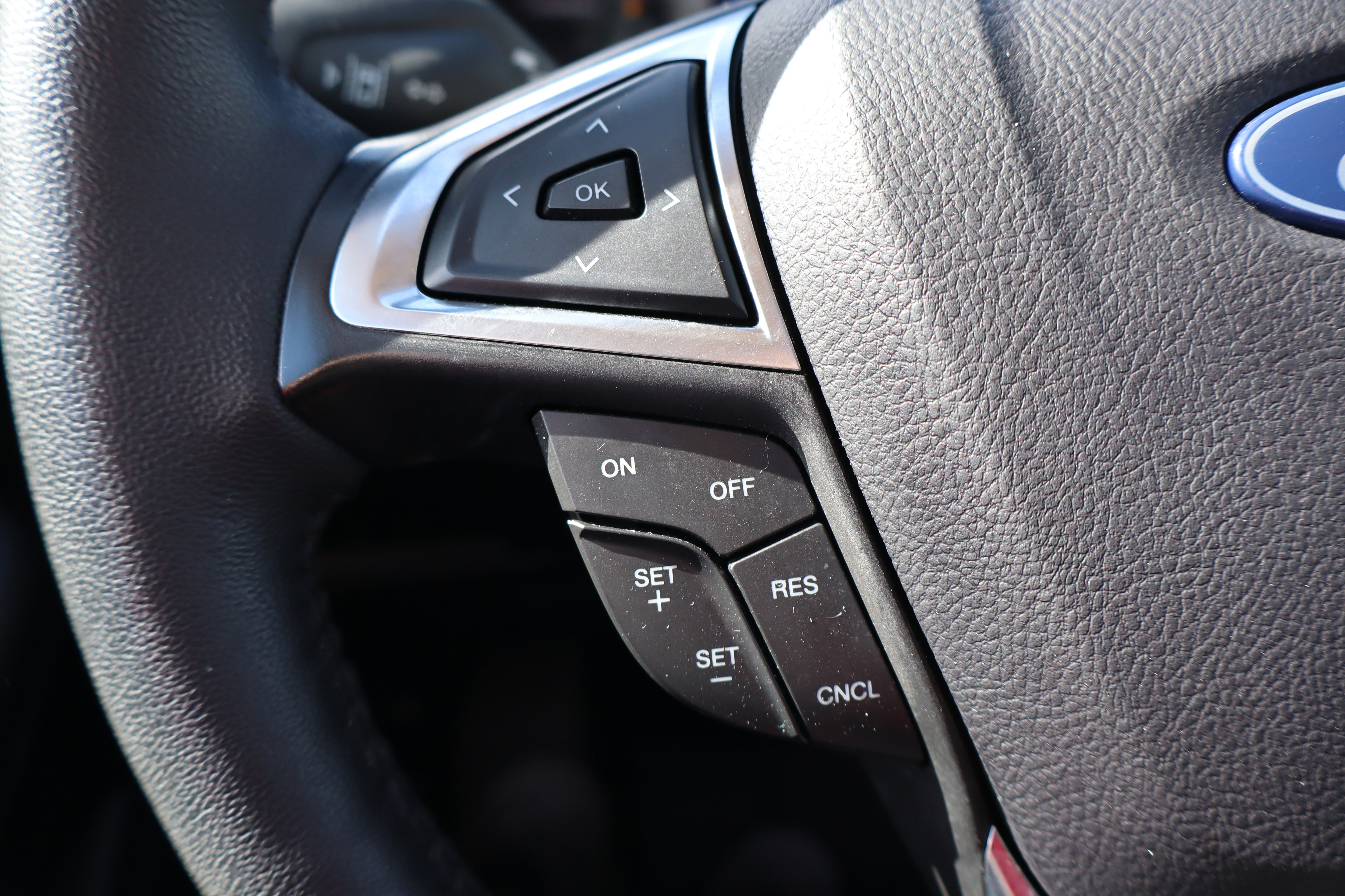Used 2024 Ford Edge SEL w/ Convenience Package image 16
