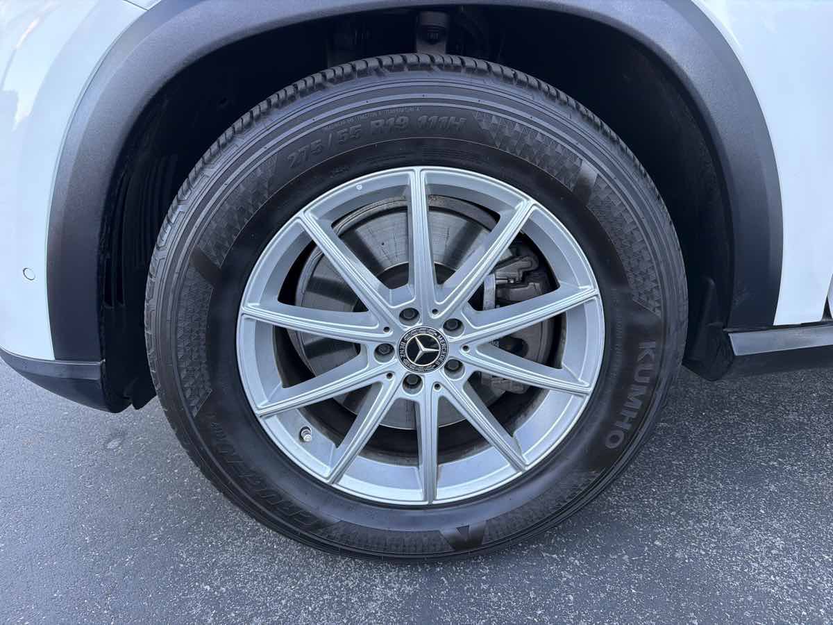 Used 2024 Mercedes-Benz GLE 450e 4MATIC image 48