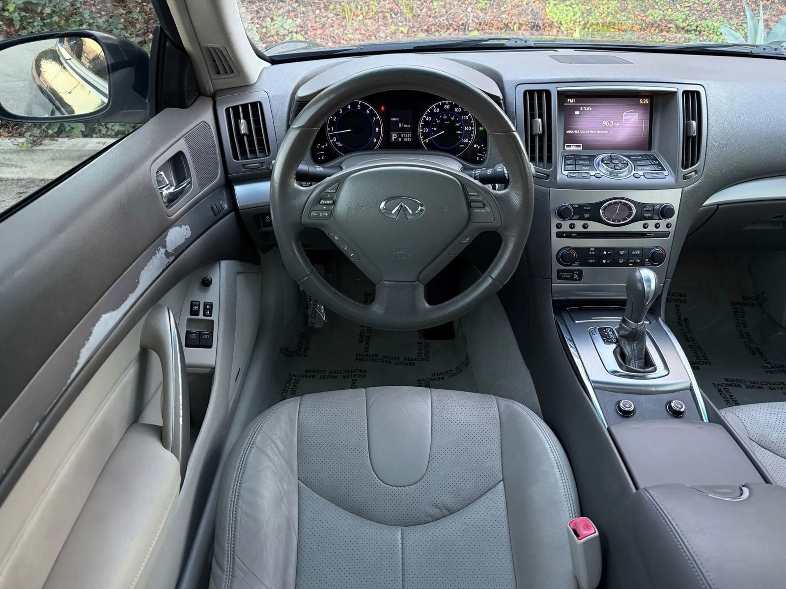 Used 2011 INFINITI G37 Journey w/ Premium Pkg image 19