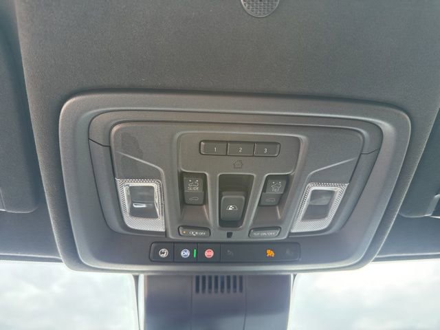 Used 2024 GMC Sierra 2500 Denali Ultimate image 33