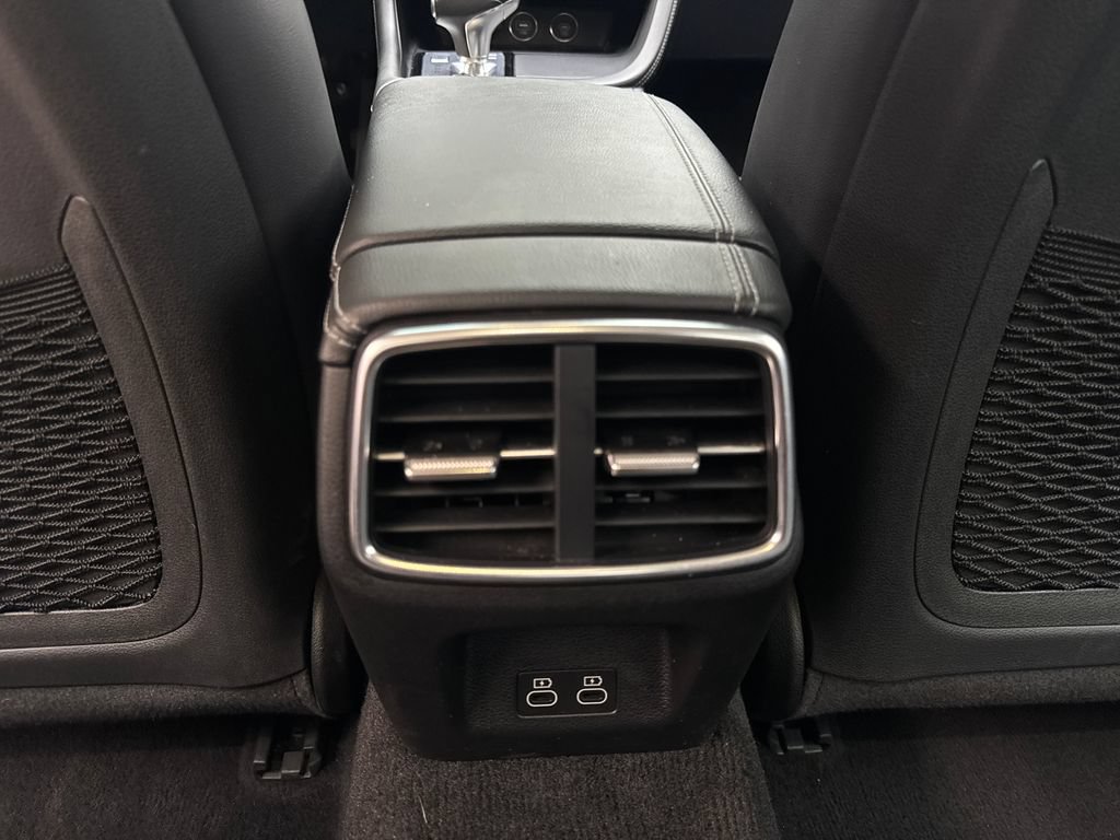 Used 2025 Genesis G70 2.5T RWD image 72