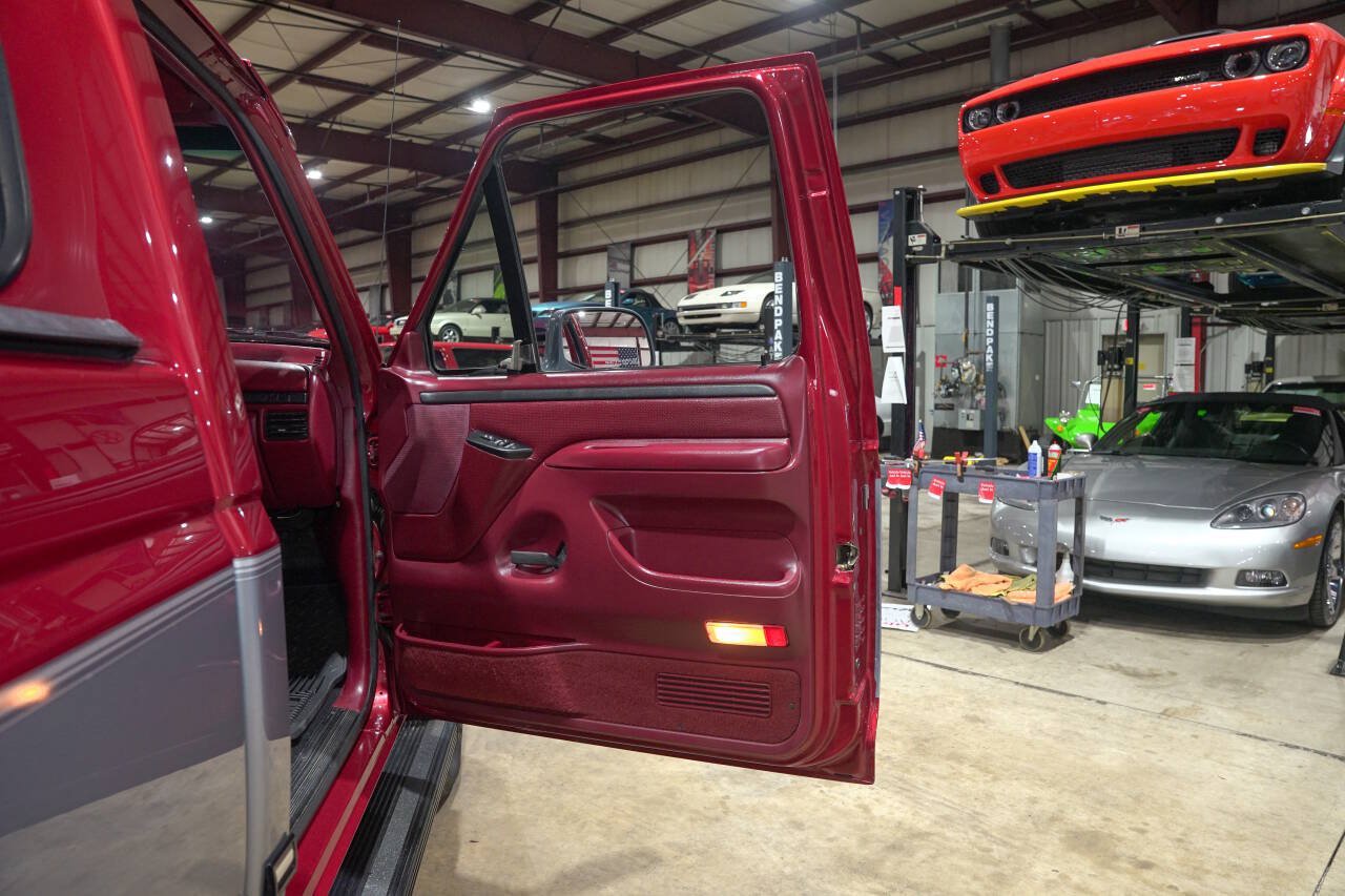 Used 1997 Ford F250 2WD Regular Cab Heavy Duty image 32