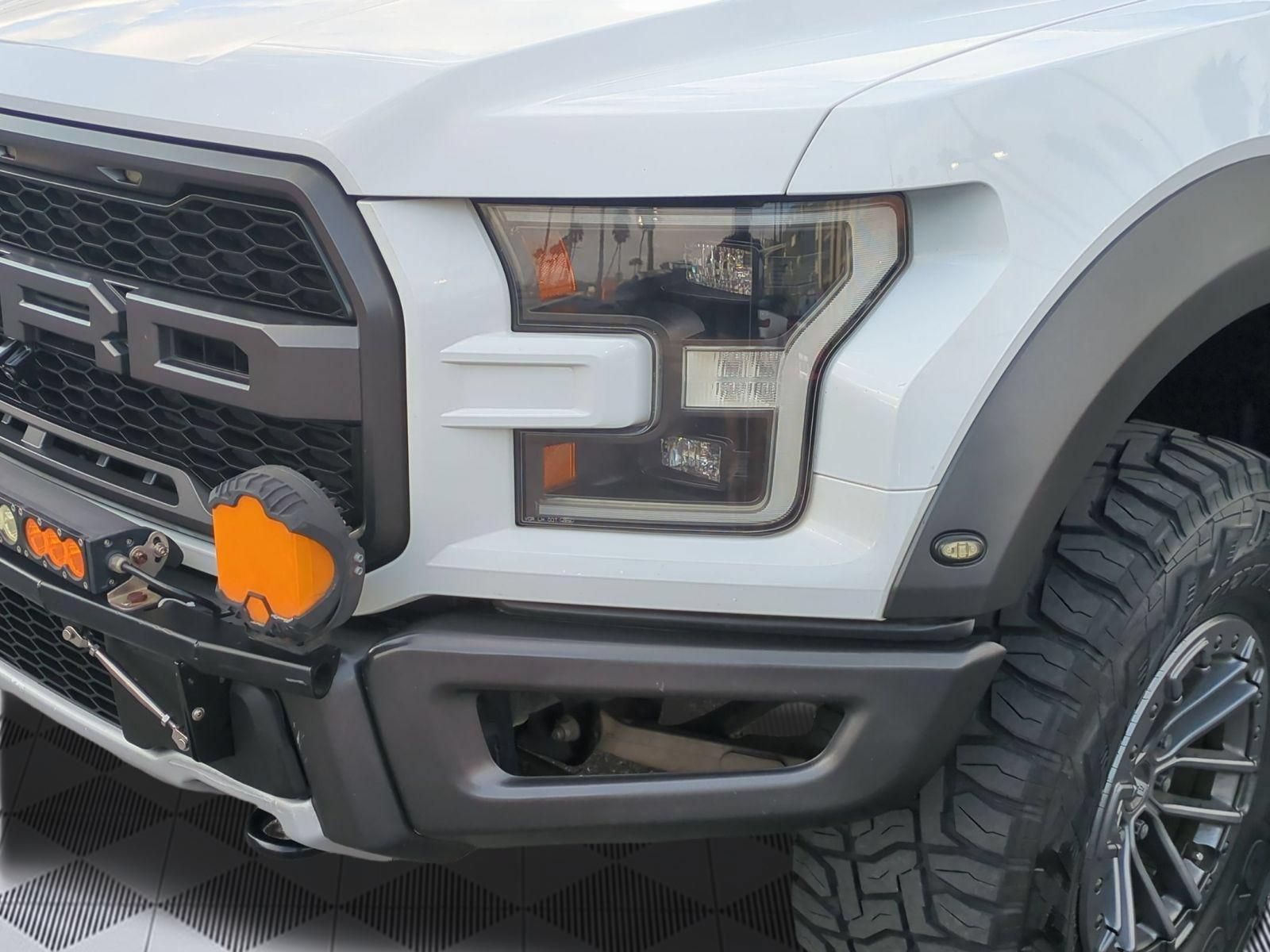 Used 2020 Ford F150 Raptor w/ Equipment Group 802A Luxury AWD/4WD image 10