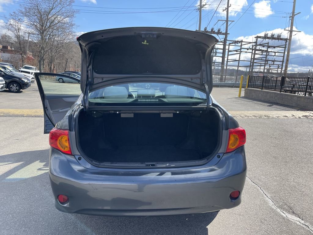 Used 2010 Toyota Corolla LE image 13
