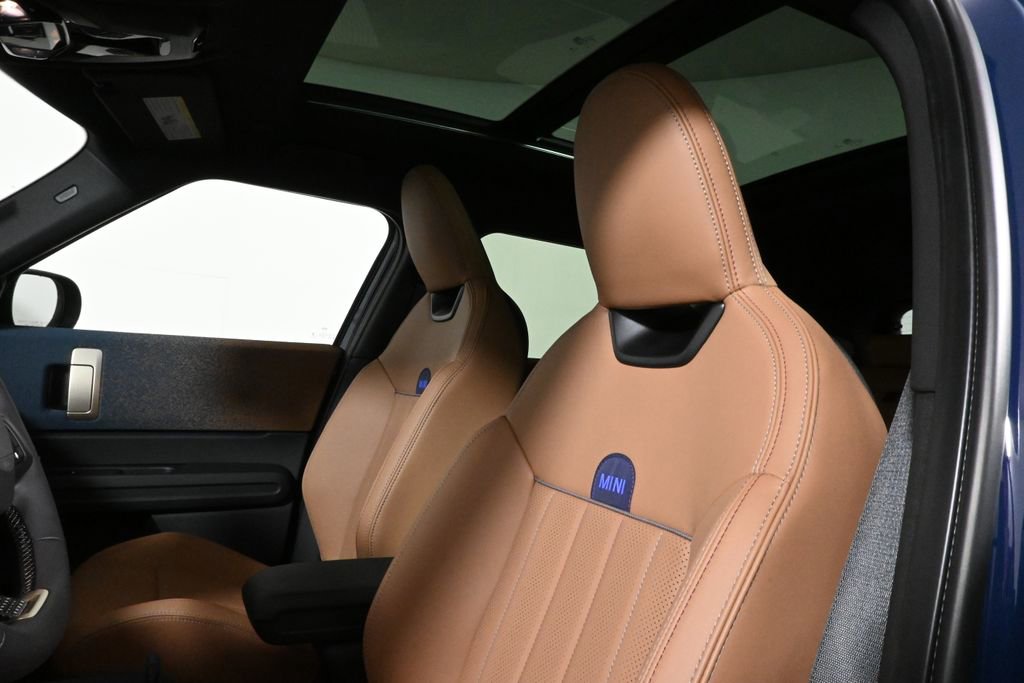 Used 2026 MINI Cooper Countryman S w/ Comfort Package Max image 16