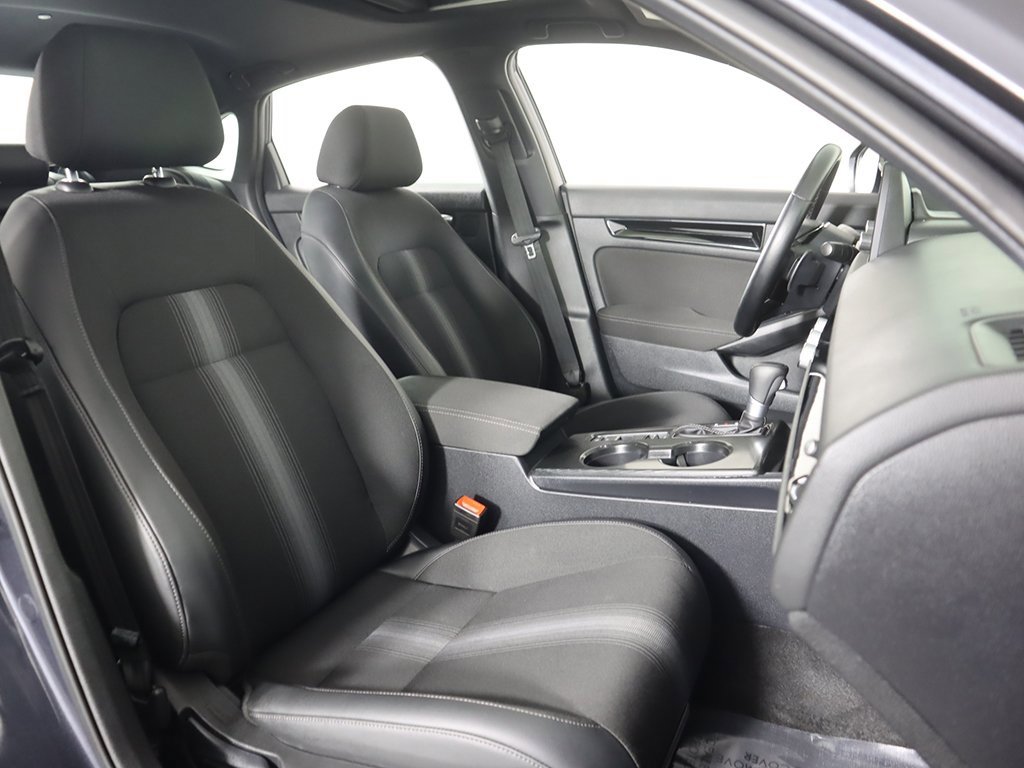 Used 2025 Honda Civic Sport image 30