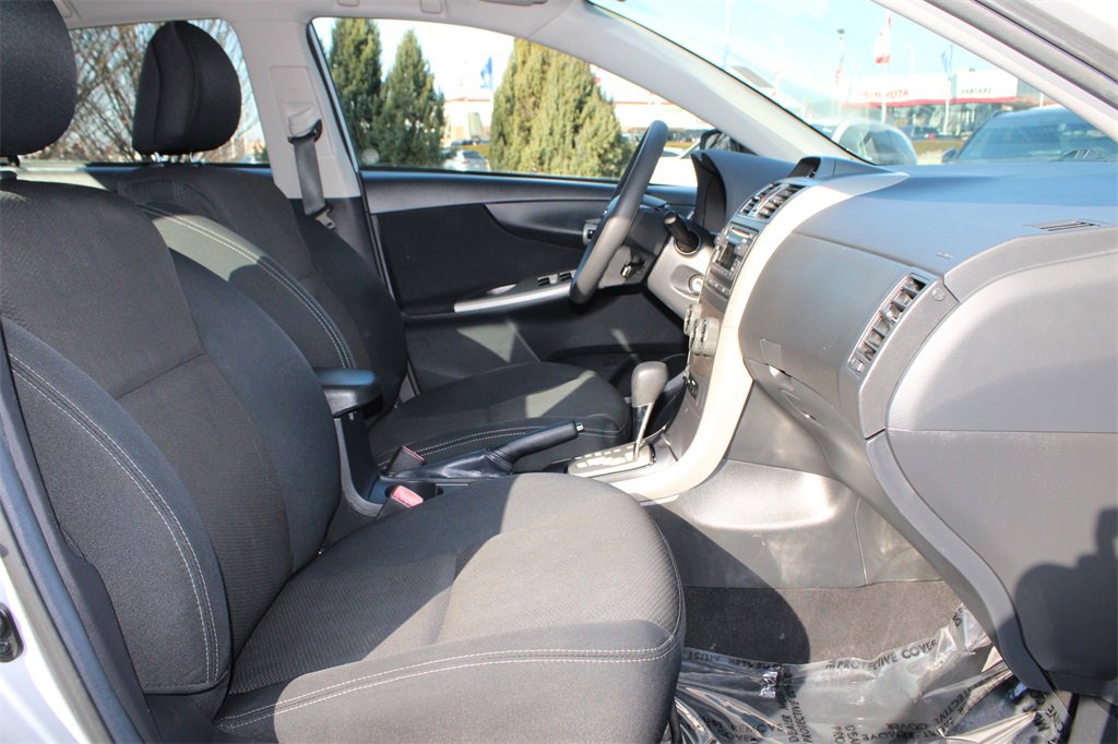 Used 2012 Toyota Corolla S image 14