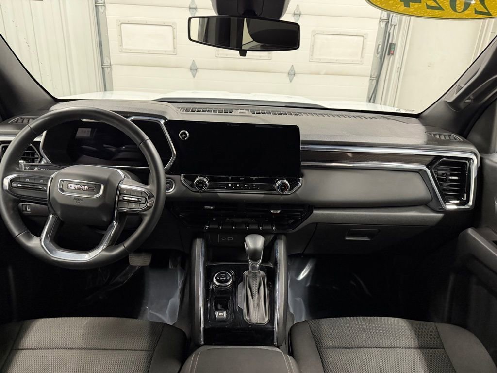 Certified 2024 GMC Canyon Elevation image 26