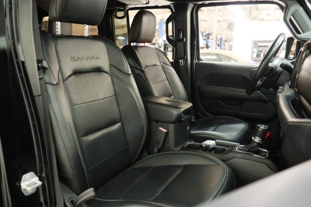 Used 2019 Jeep Wrangler Unlimited Sahara AWD/4WD image 23