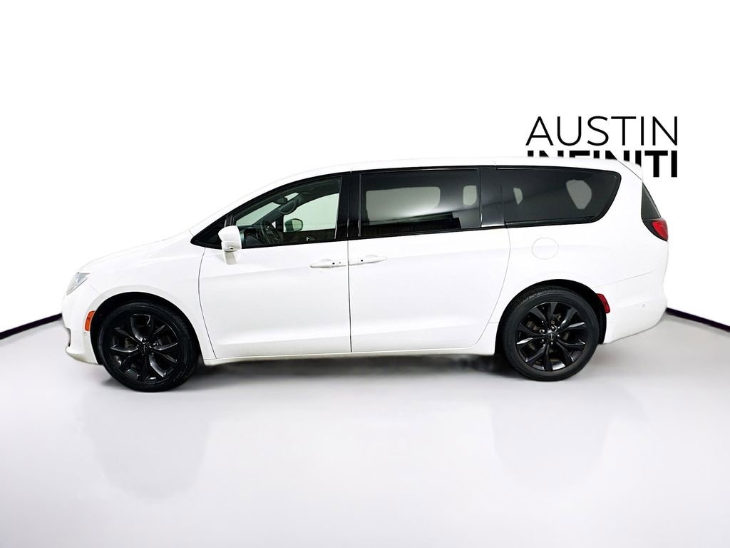 Used 2019 Chrysler Pacifica Touring Plus w/ Advanced Safetytec Group image 4