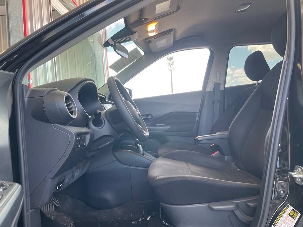 Certified 2025 Nissan Kicks Play S FWD image 10