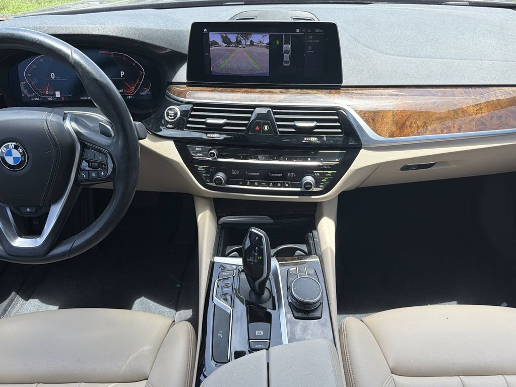 Used 2020 BMW 530i xDrive w/ Convenience Package AWD/4WD image 15
