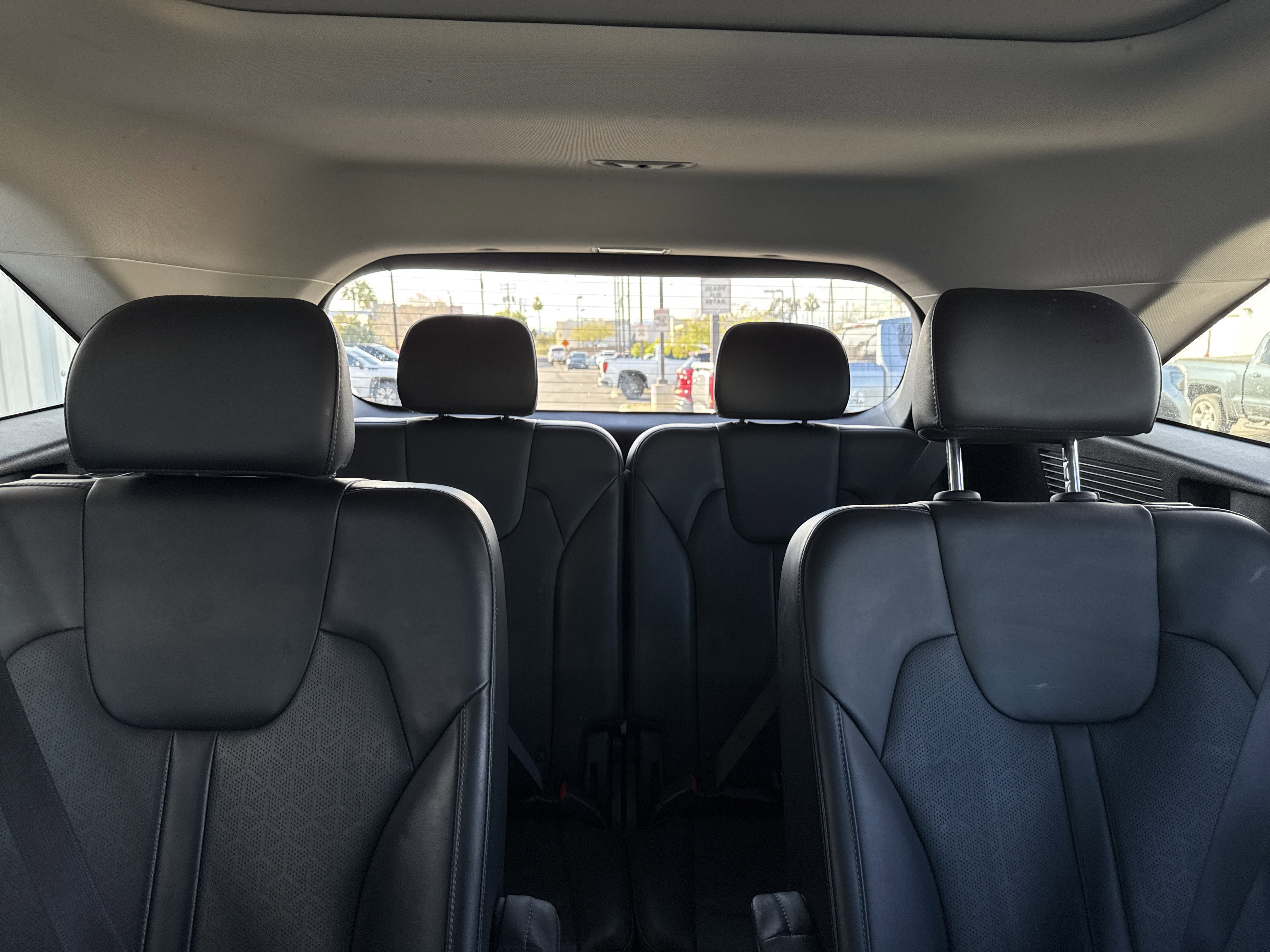 Used 2023 Kia Sorento SX image 13