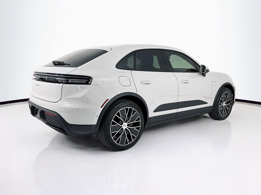 New 2026 Porsche Macan Electric image 9