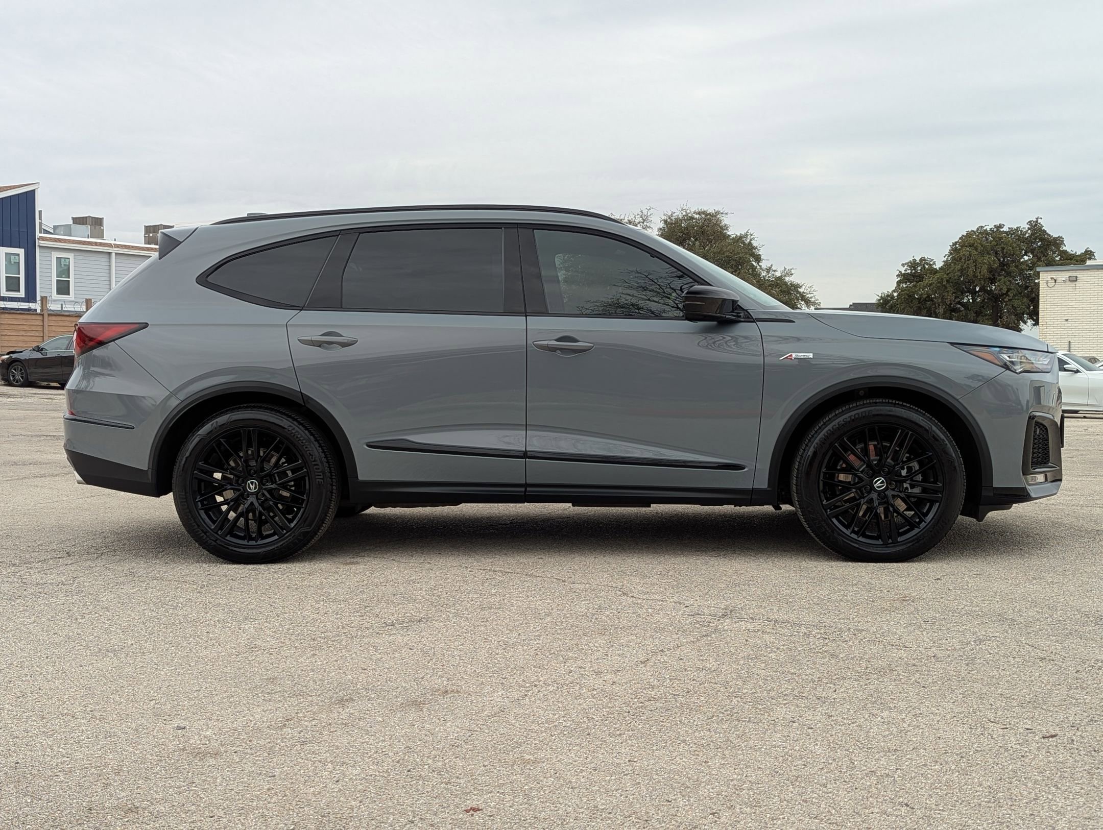 Used 2025 Acura MDX A-Spec image 3