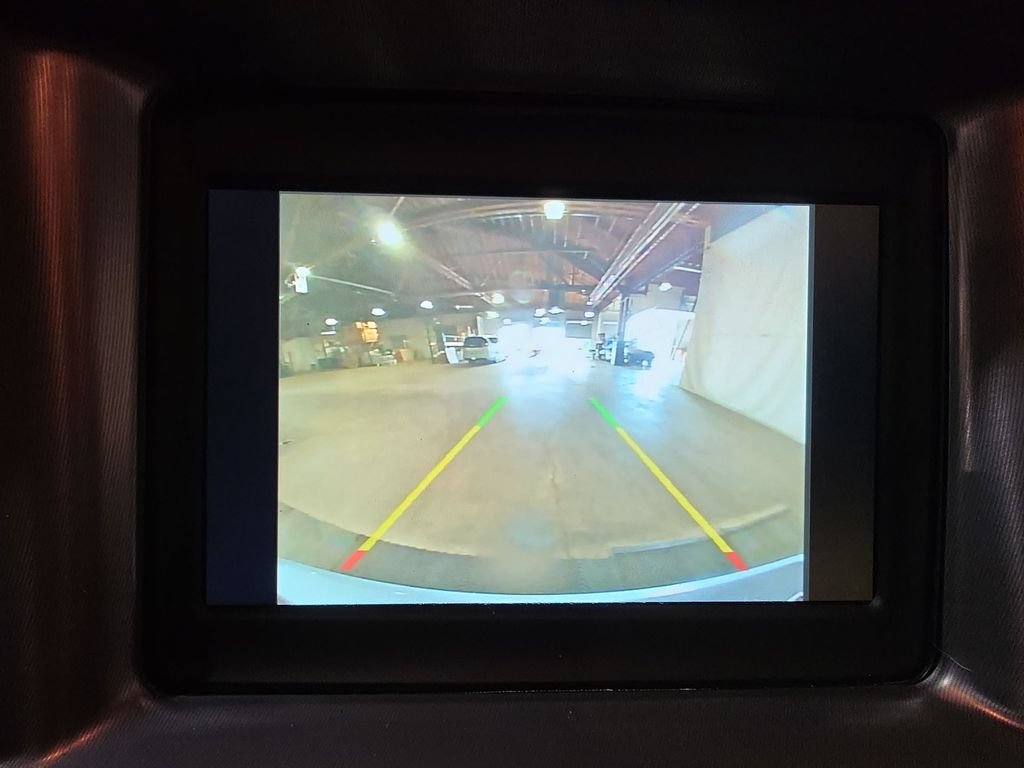 Used 2020 Dodge Charger SXT RWD image 22