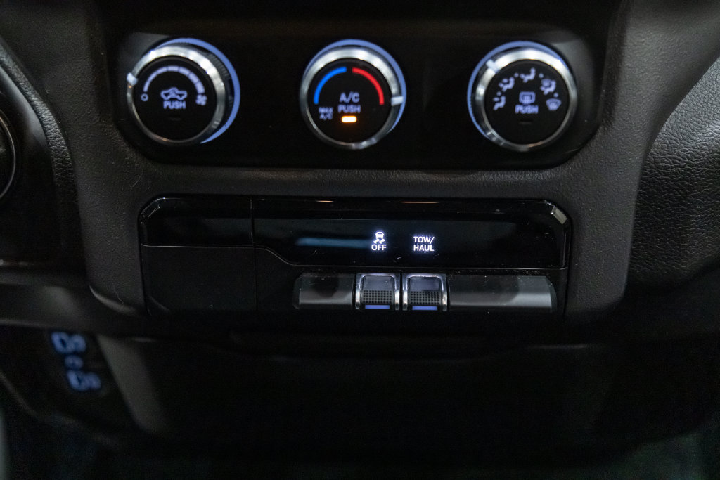 Used 2019 RAM 1500 Big Horn AWD/4WD image 25