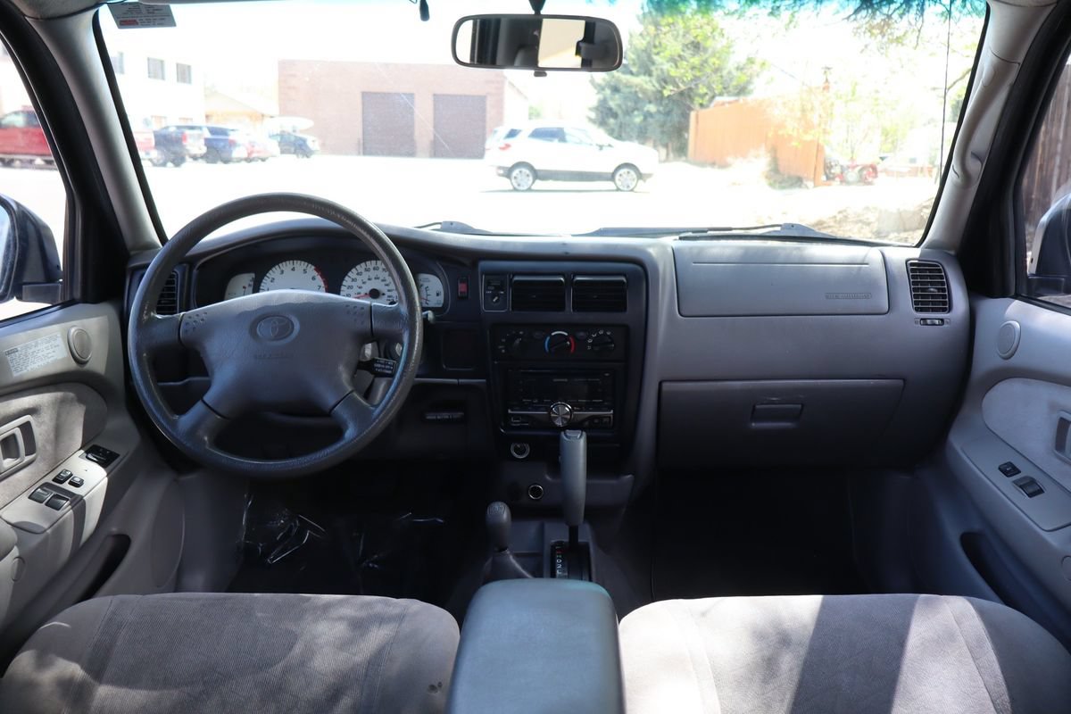 Used 2001 Toyota Tacoma 4x4 Xtracab V6 image 16