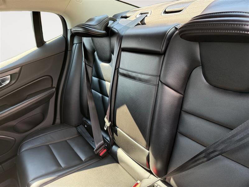 Used 2021 Volvo S60 T5 Momentum image 13